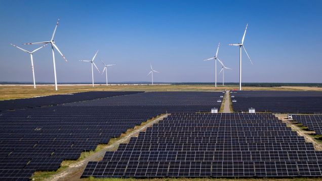 Cable pooling w Polsce – współdzielenie przyłącza przez farmę PV i elektrownię wiatrową